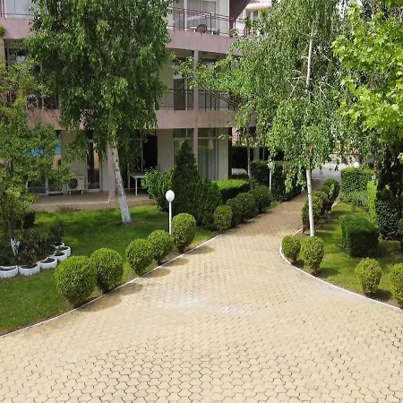 Charis Cozy Family At Sun Village Complex Close To The Apartmán *
