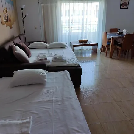 Charis Cozy Family At Sun Village Complex Close To The Apartmán *