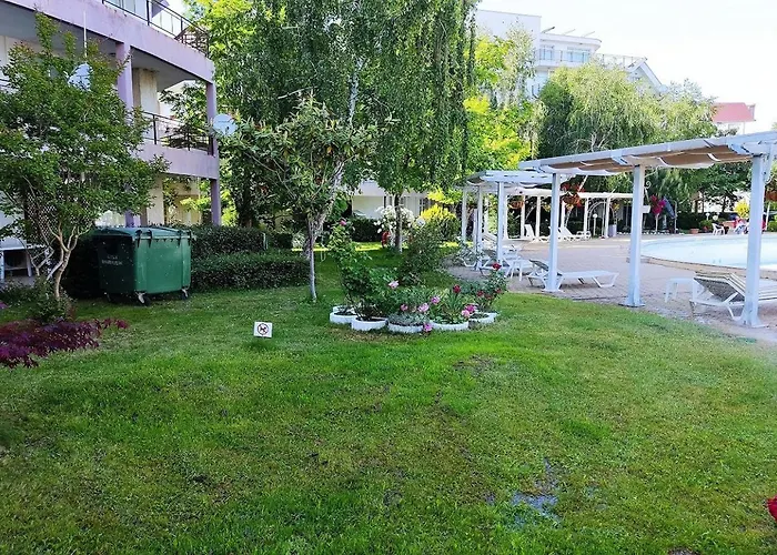 公寓 Charis Cozy Family At Sun Village Complex Close To The