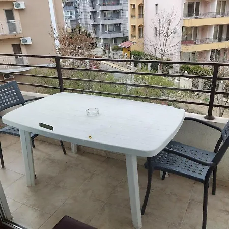 Apartament Charis Cozy Family At Sun Village Complex Close To The Słoneczny Brzeg