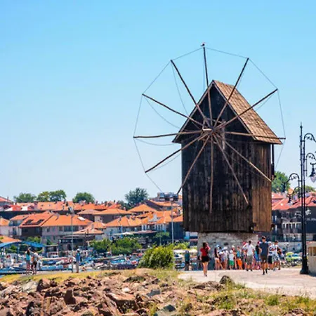 Charis Cozy Family At Sun Village Complex Close To The