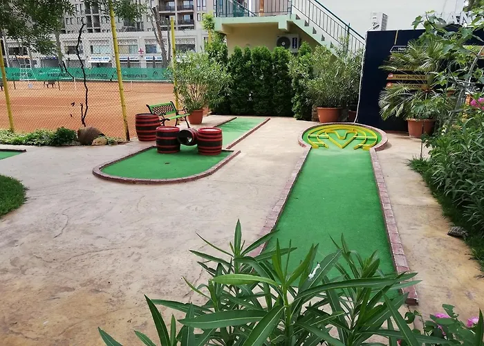 Charis Cozy Family At Sun Village Complex Close To The *