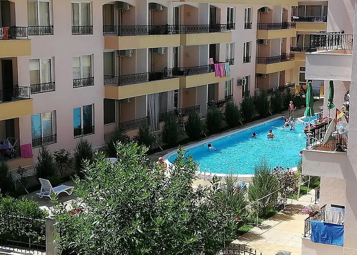 Charis Cozy Family At Sun Village Complex Close To The Appartement