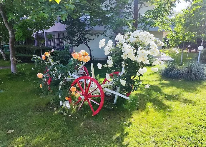 Charis Cozy Family At Sun Village Complex Close To The Апартаменти *